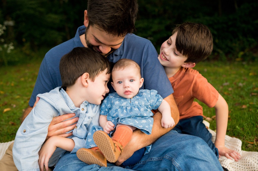 candid family photographer from pittsburgh