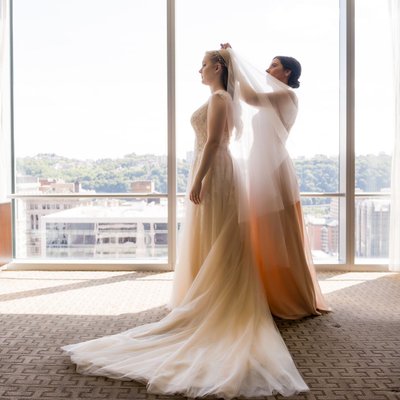 fairmont hotel wedding photographers bridal suite