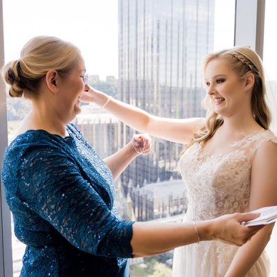 getting ready bridal suite fairmont hotel pittsburgh