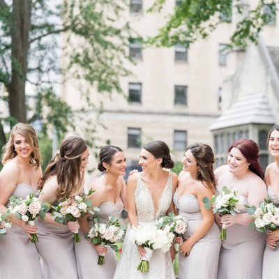 Light and Airy Pittsburgh Wedding Photographer