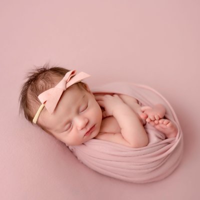 Pittbsurgh's Best Newborn Photographer