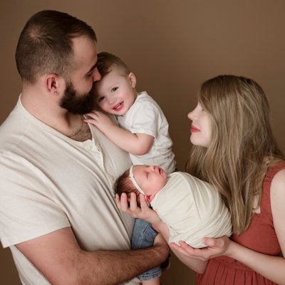 Pittsburgh Newborn and Sibling Family Photographer