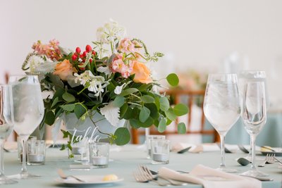 pretty karrie hlista wedding flowers