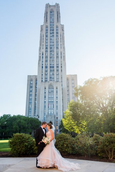 Wedding Photo Cathedral of Learning Pittsburgh
