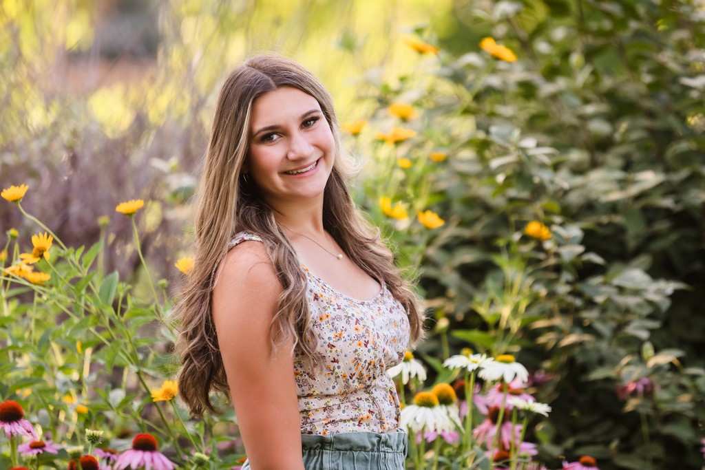 Flower Garden Senior Photos Lincoln NE