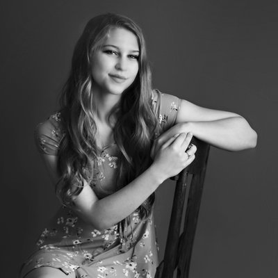 Senior Photo Studio