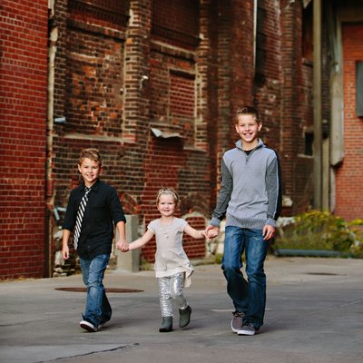 Urban Family Photos Downtown Lincoln