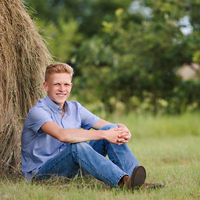 Malcolm Nebraska Senior Photographer