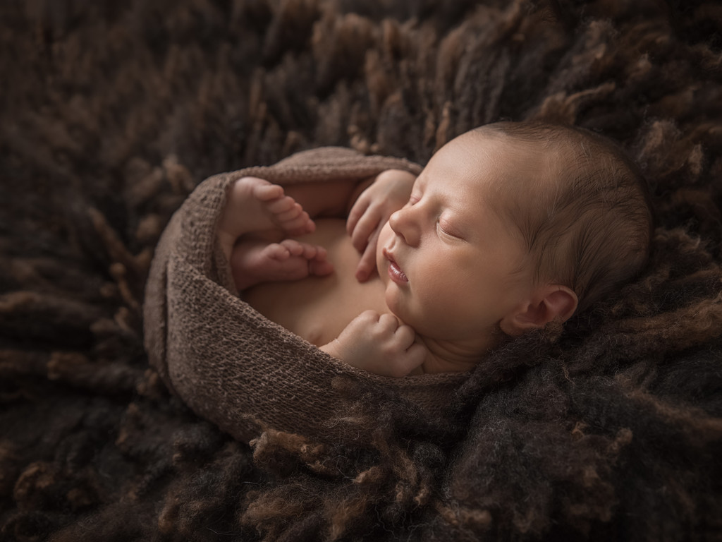 Newborn baby photo shoots south wales