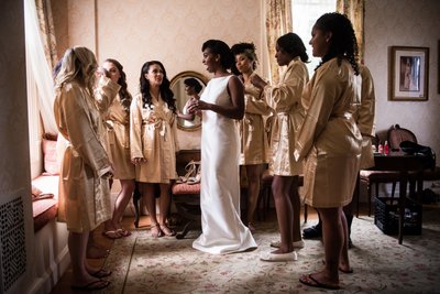 Bridesmaids in Bridal Suite at Cairnwood Estate