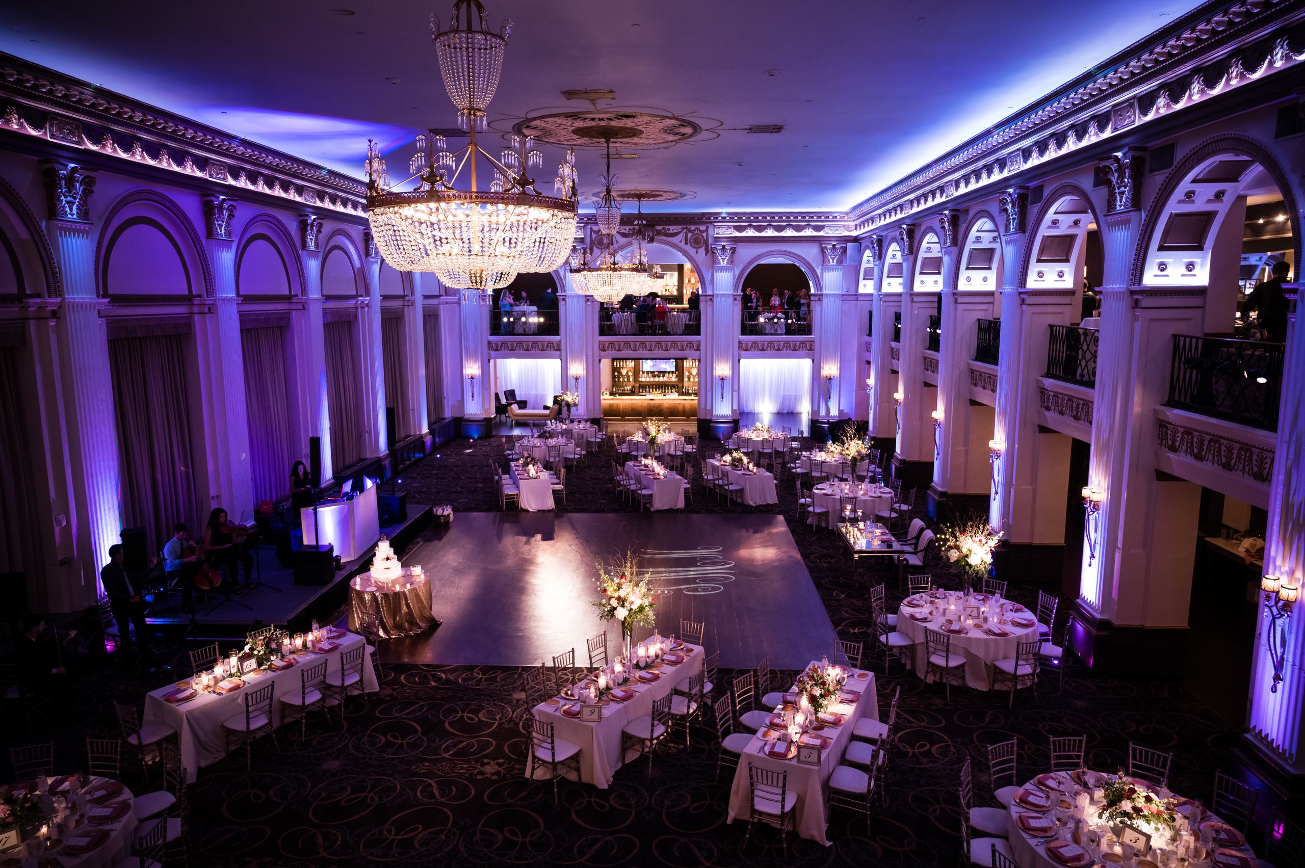 Weddings at the Ballroom at the Ben in Philadelphia
