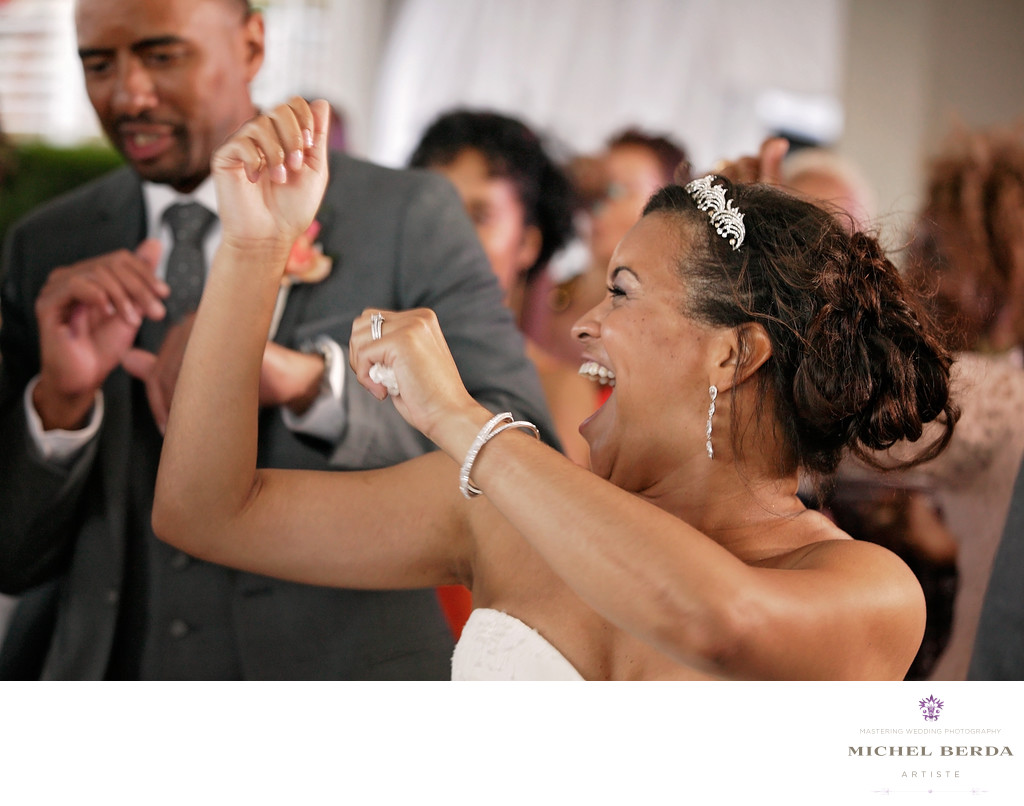 Bride and groom recption dancing THE WESTIN HILTON HEAD ISLAND RESORT & SPA