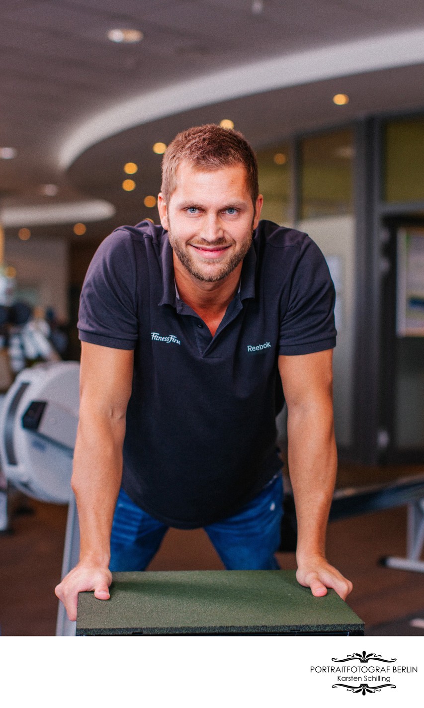 Fitness Berater Fotoshooting Key Art Business Portrait