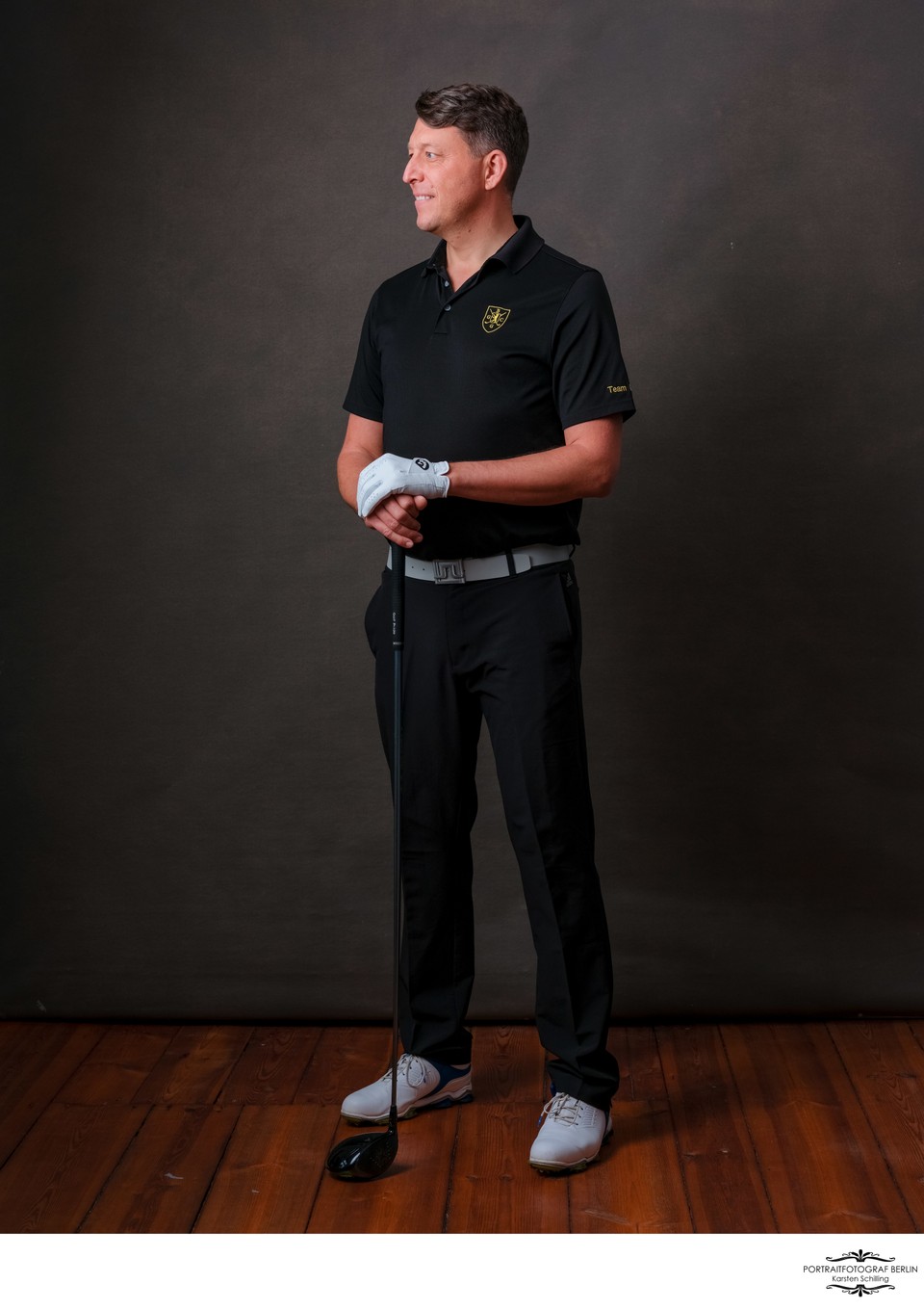 Professionelles Fotoshooting mit einem Golfspieler