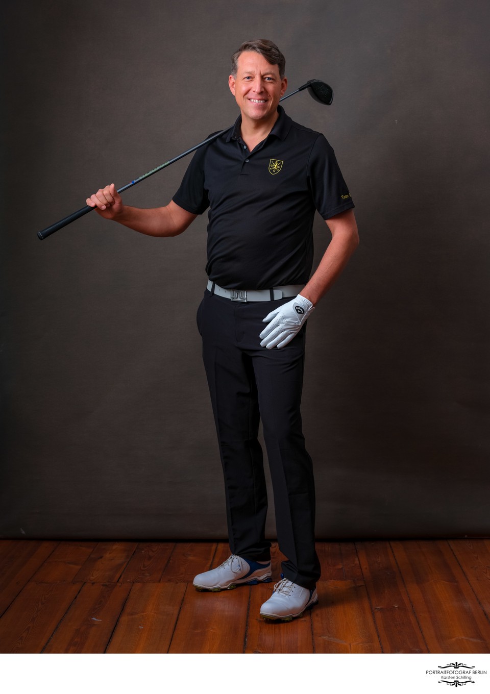Professionelles Fotoshooting mit einem Golfspieler