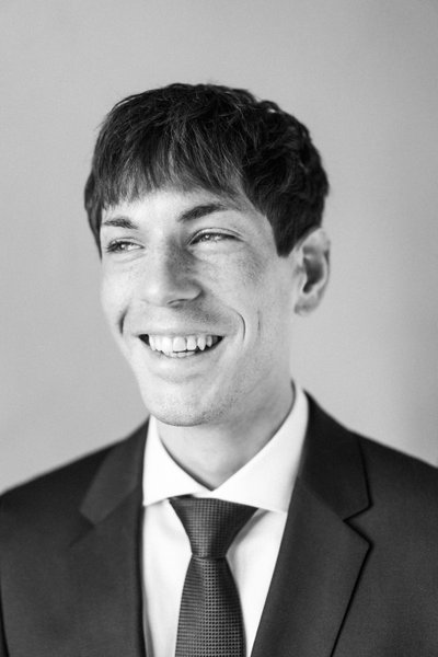 Professionelles Businessportrait in Berlin mit Johannes