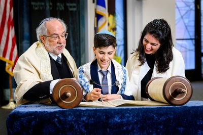 Valley Beth Shalom Cantor and Rabbi Torah Portrait