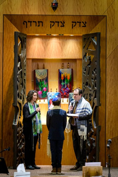 Opening the Ark at Temple Isaiah