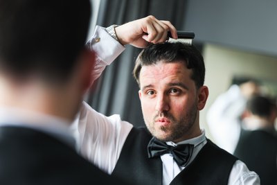 redhurst-hotel-groom getting ready