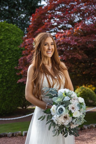 Stylish Ayrshire Bride at her Wedding at Brig O Doon