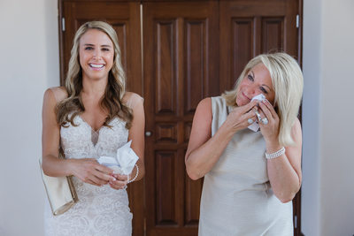 How to Make Mom Cry on Your Wedding Day