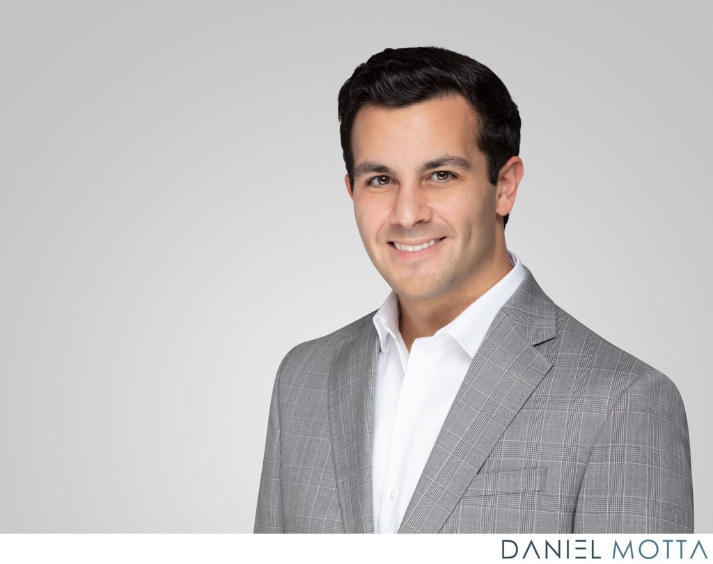Clean & Confident Gray Business Headshot – Plano TX