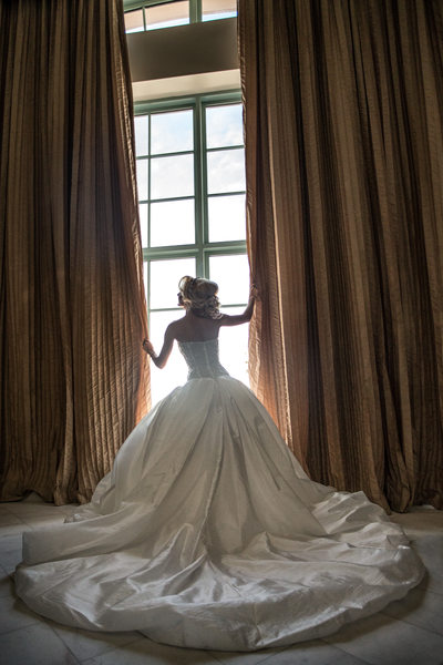 Wedding Photographer for Hotel Colonnade