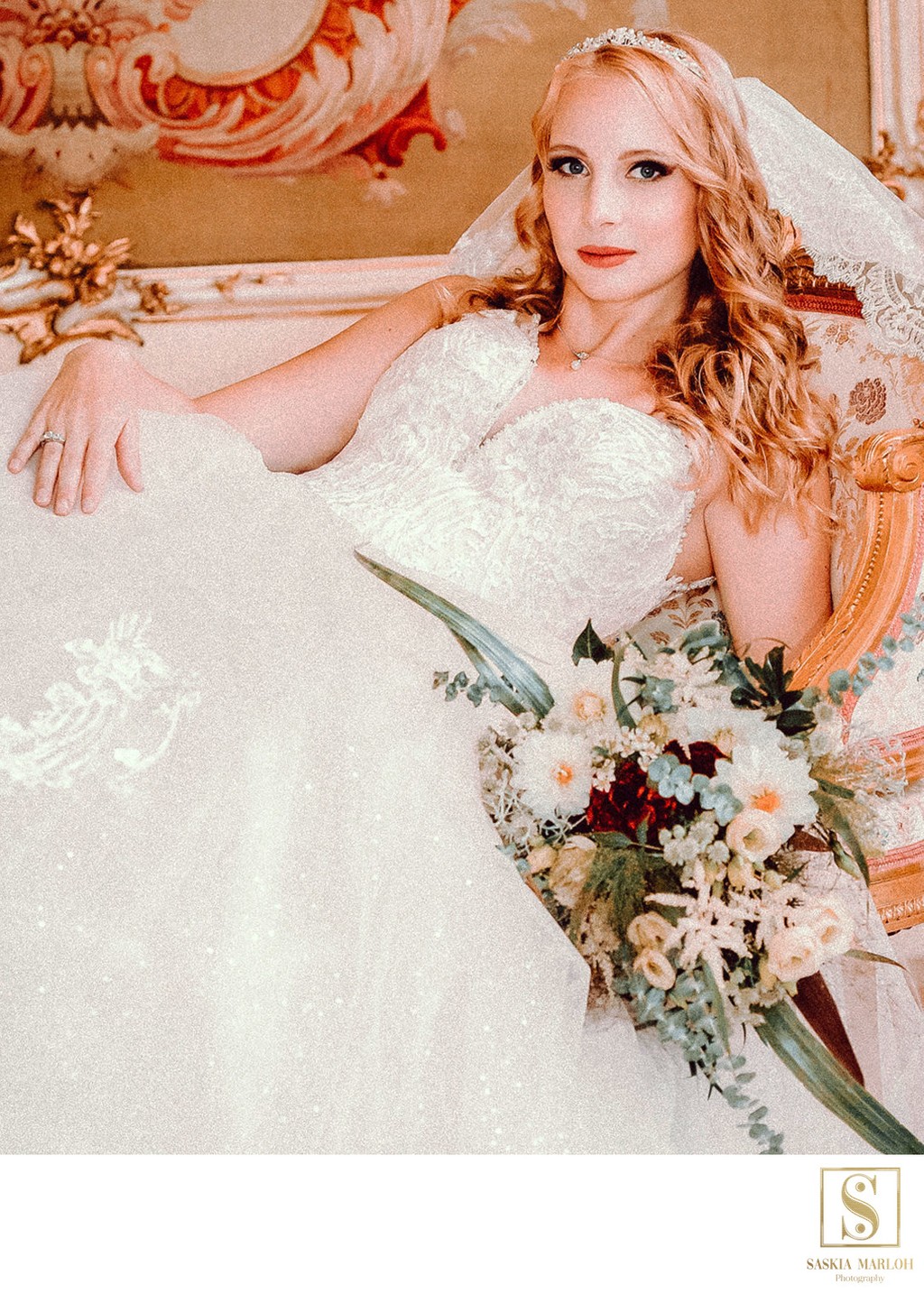 Schloss Vollrads Hochzeitsfotografin Glückliche Braut