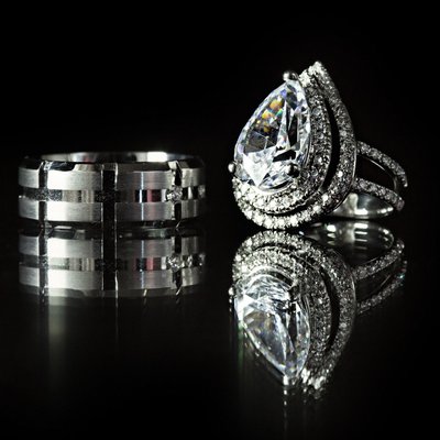 pear shaped diamond ring cut reflective detail photo