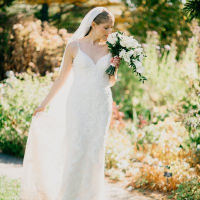Beautiful bride at Tower Hill Botanical Garden wedding