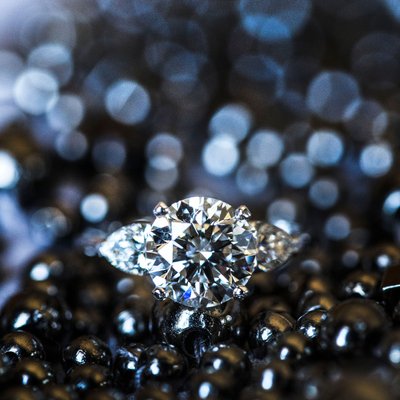 Sparkling Engagement Diamond Wedding Ring