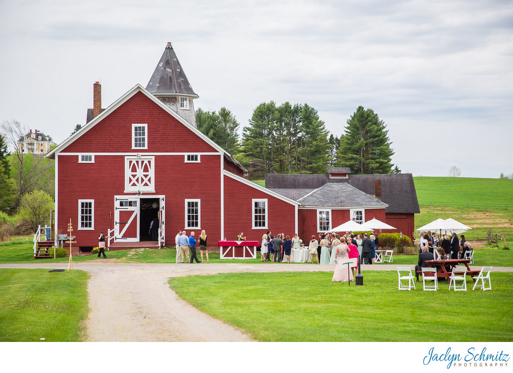 Inn at Mountainview Farm wedding barn
