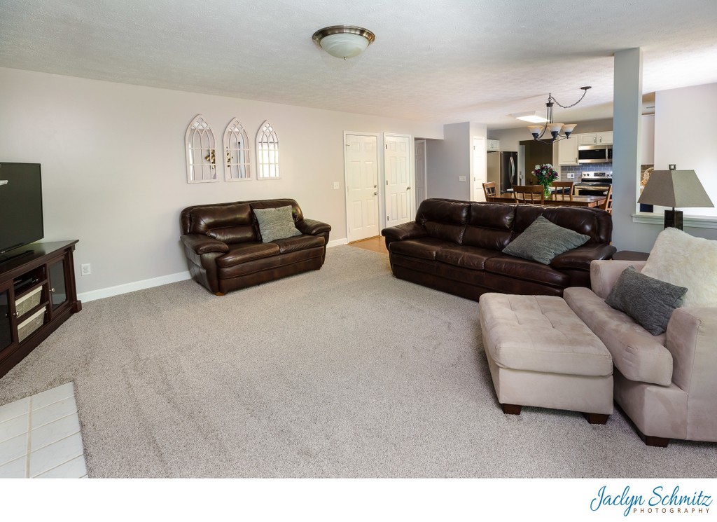 Large family room off kitchen