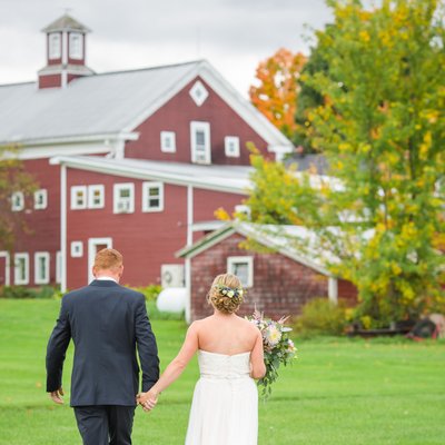 Red barn wedding photos VT