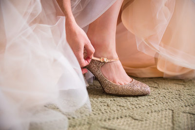 pink sparkle shoes for bride