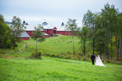 large red barn wedding 