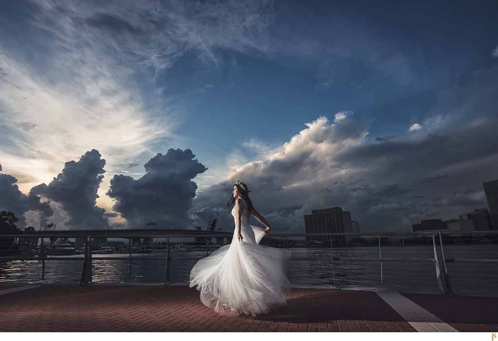 Post wedding session Bride at sunset Downtown Jacksonville 