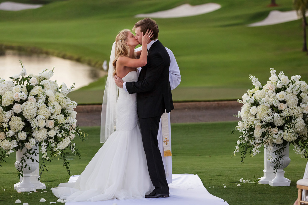 Trump International Wedding Palm Beach First Kiss Miami And Trump International Wedding Palm Beach First Kiss
