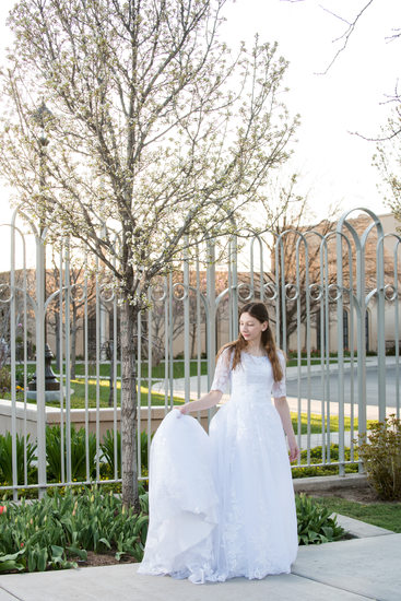 Logan Temple Photographer Bridal Session