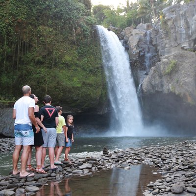 Family Photography in Tegenungan Waterfall