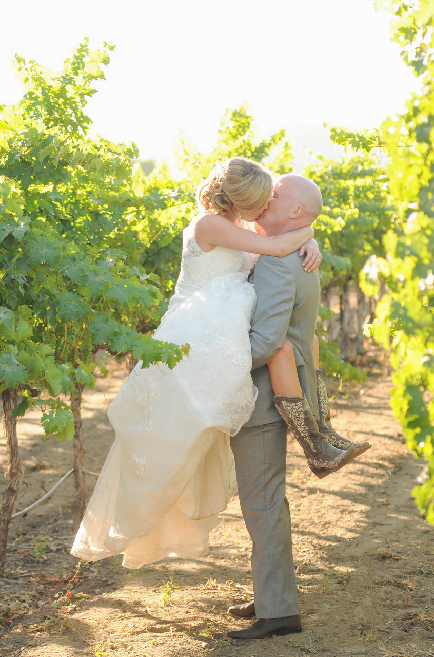 Playful Wedding Photographer Sacramento Vineyards