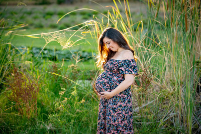 Wild Natural Maternity Photography in Lincoln