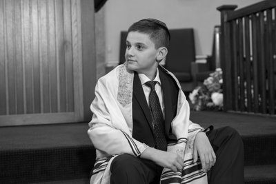 Merrick Jewish Center Bar Mitzvah portrait photographer