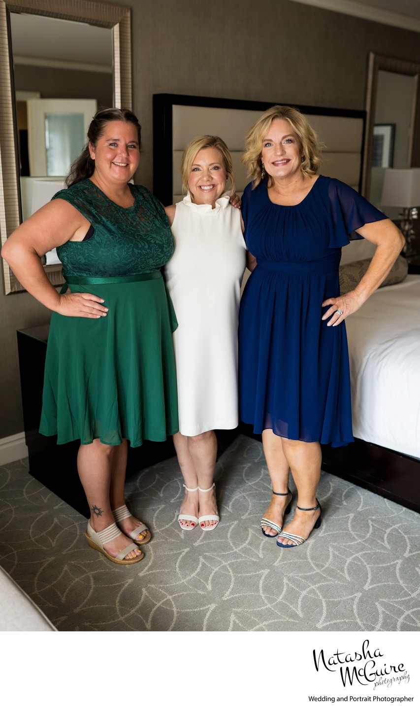 Bride with bridesmaids at Ritz-Carlton St Louis