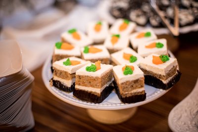 Wedding desserts by Russos at Stone House of St Charles