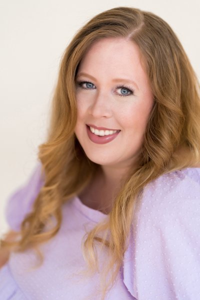 Headshot of local St Louis business woman
