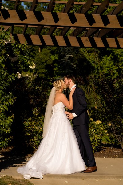 Outdoor September wedding by St Louis Photographer
