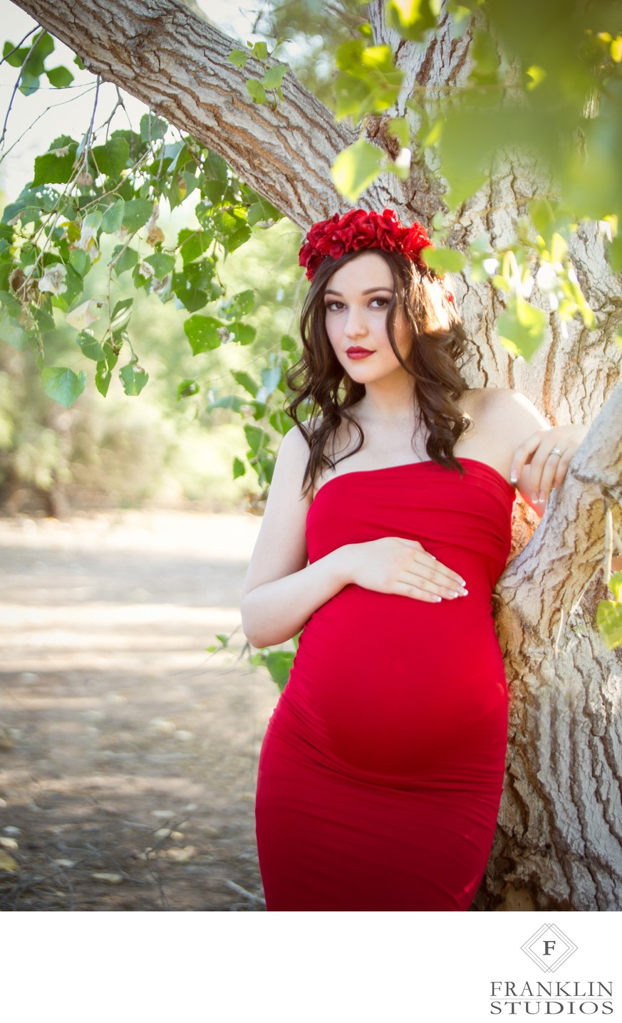 Outdoor Maternity Photos in Scottsdale