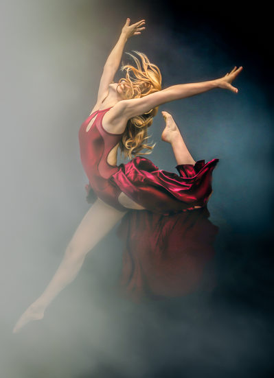 Dynamic Portraits of Dancers in Motion