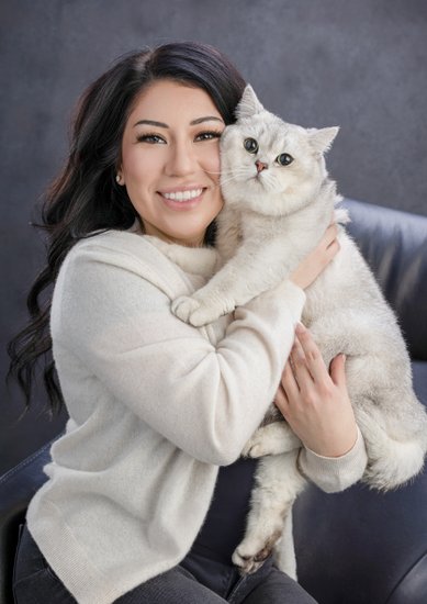 Scottsdale-luxury-pet-porrtrait-woman-with-cat